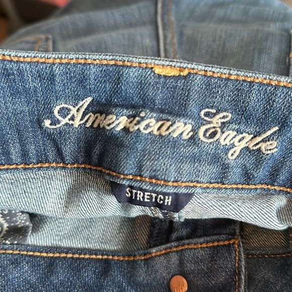American Eagle Stretch Slightly distressed Artist Jeans size 12 - Picture 9 of 14